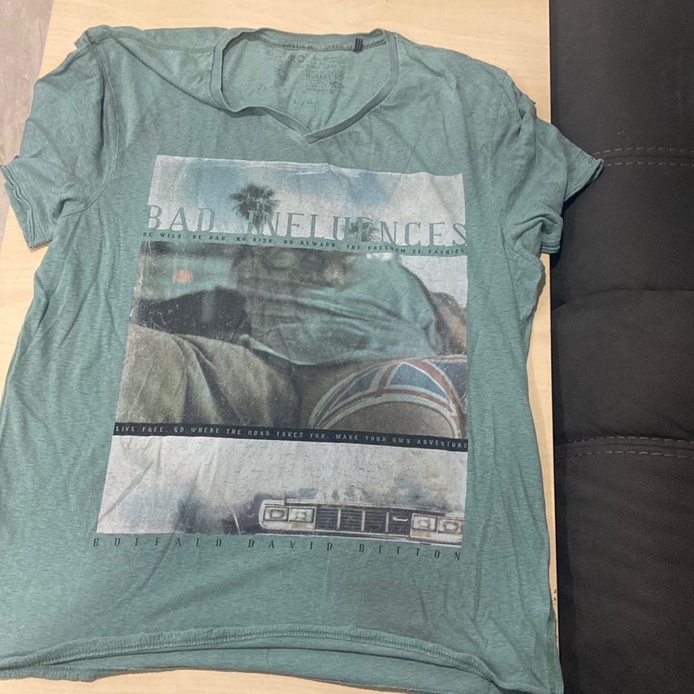 Mens Buffalo by David Bitton graphic cotton v-neck tee